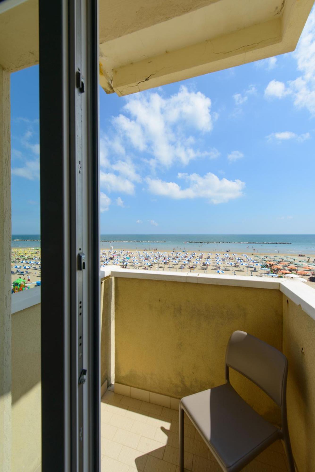 Nautic Beach Hotel Rimini Dış mekan fotoğraf